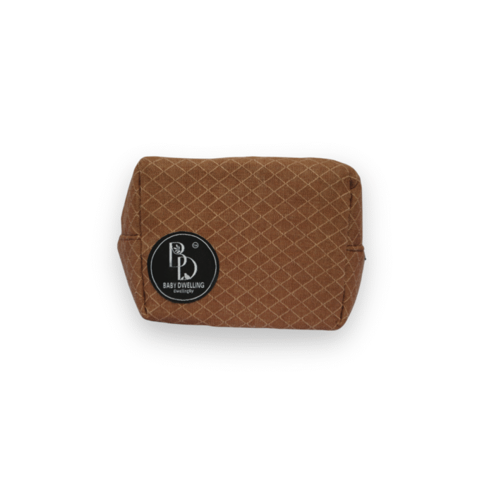 Hand Free Haven Pouch Mocha Mousse Diamond